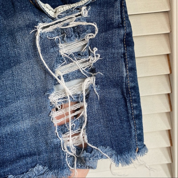 Express Distressed Shorts - Picture 3 of 6